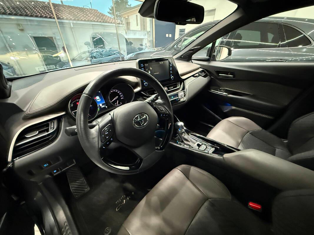 Toyota C-HR Toyota C-HR 1.8 Hybrid Lounge FINANZIABILE