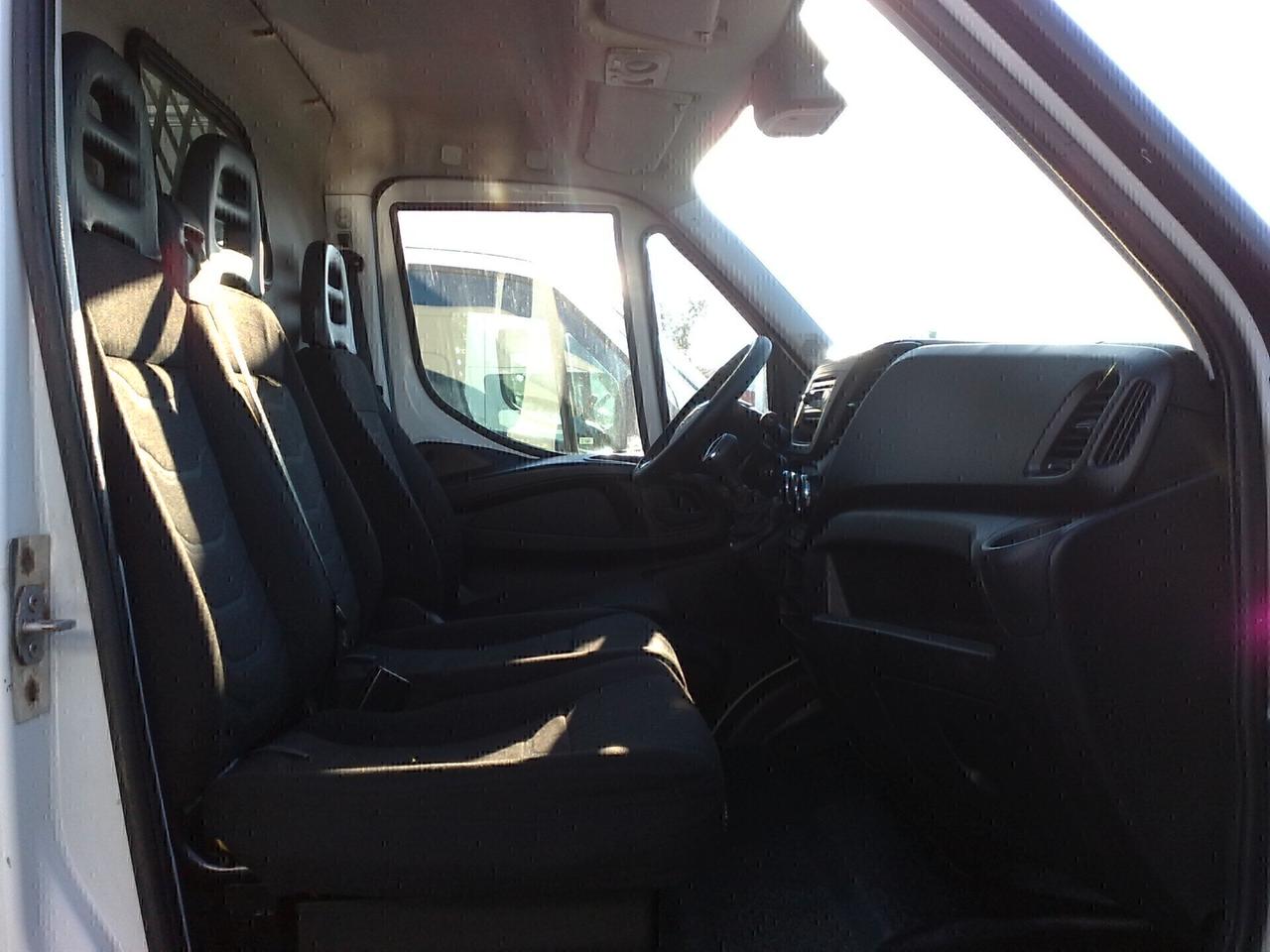 Iveco Daily 35s16 2.3hpt GRANVOLUME - 2017