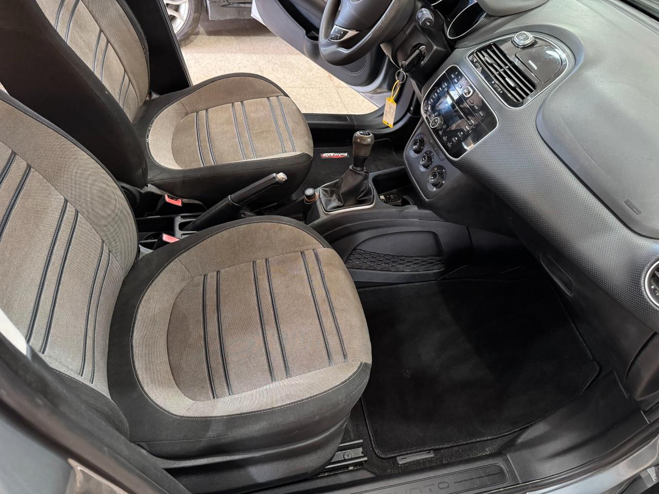 Fiat Punto Evo Punto Evo 1.3 Mjt 75 CV MOTORE NUOVO - OK NEOPATENTATI