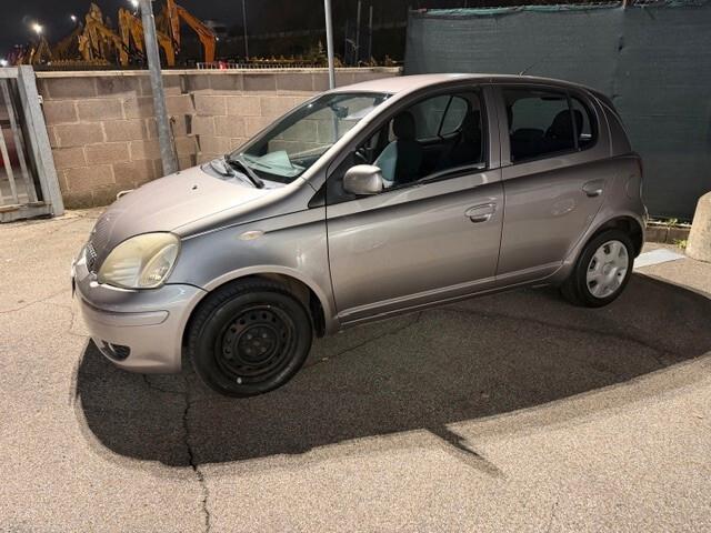 Toyota Yaris 1.4 tdi D-4D cat 5 porte Sol