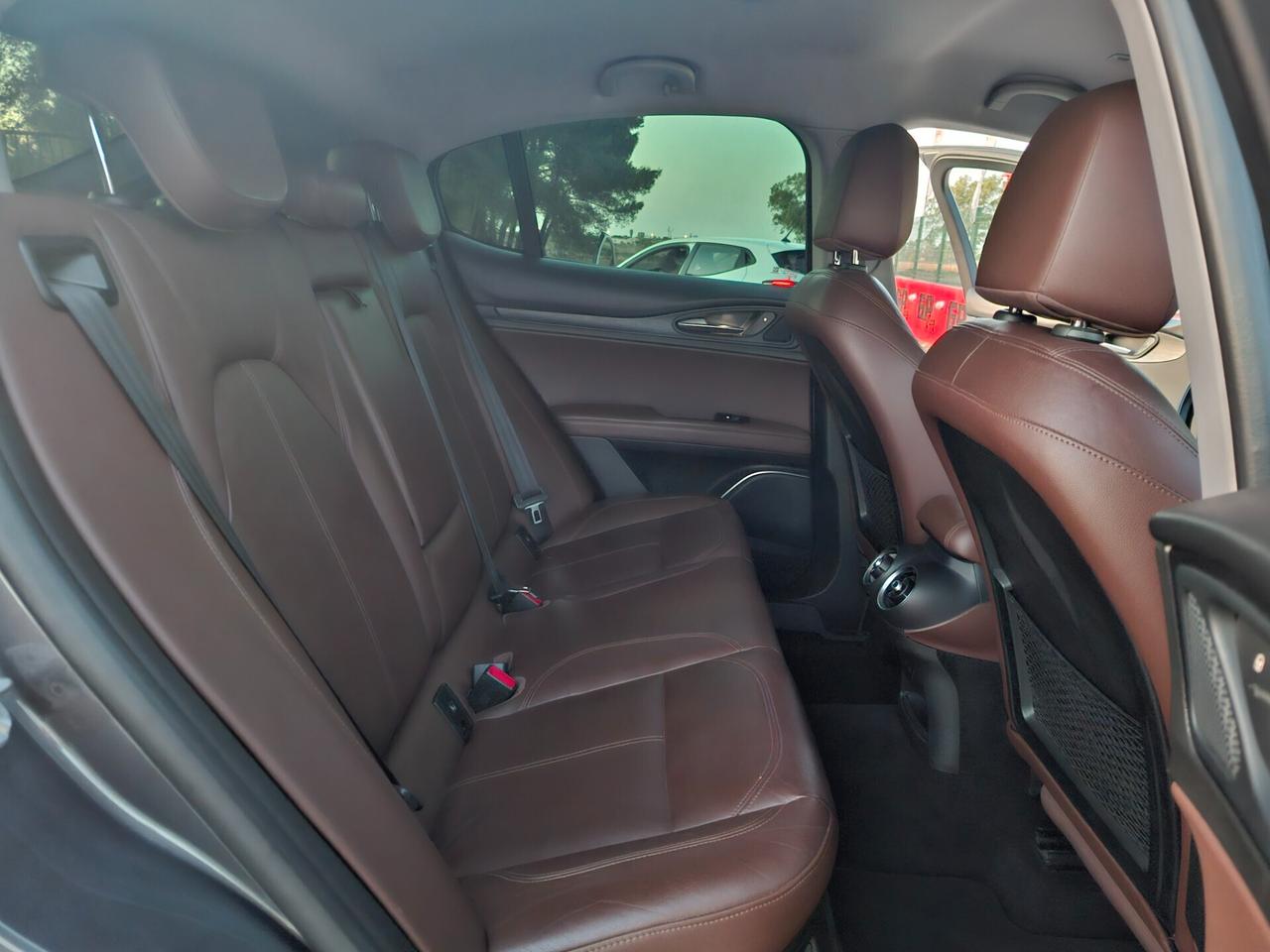Alfa R. Stelvio 2.2 D 210cv Q4 *PELLE-LED.NAVY-CERCHI 20*