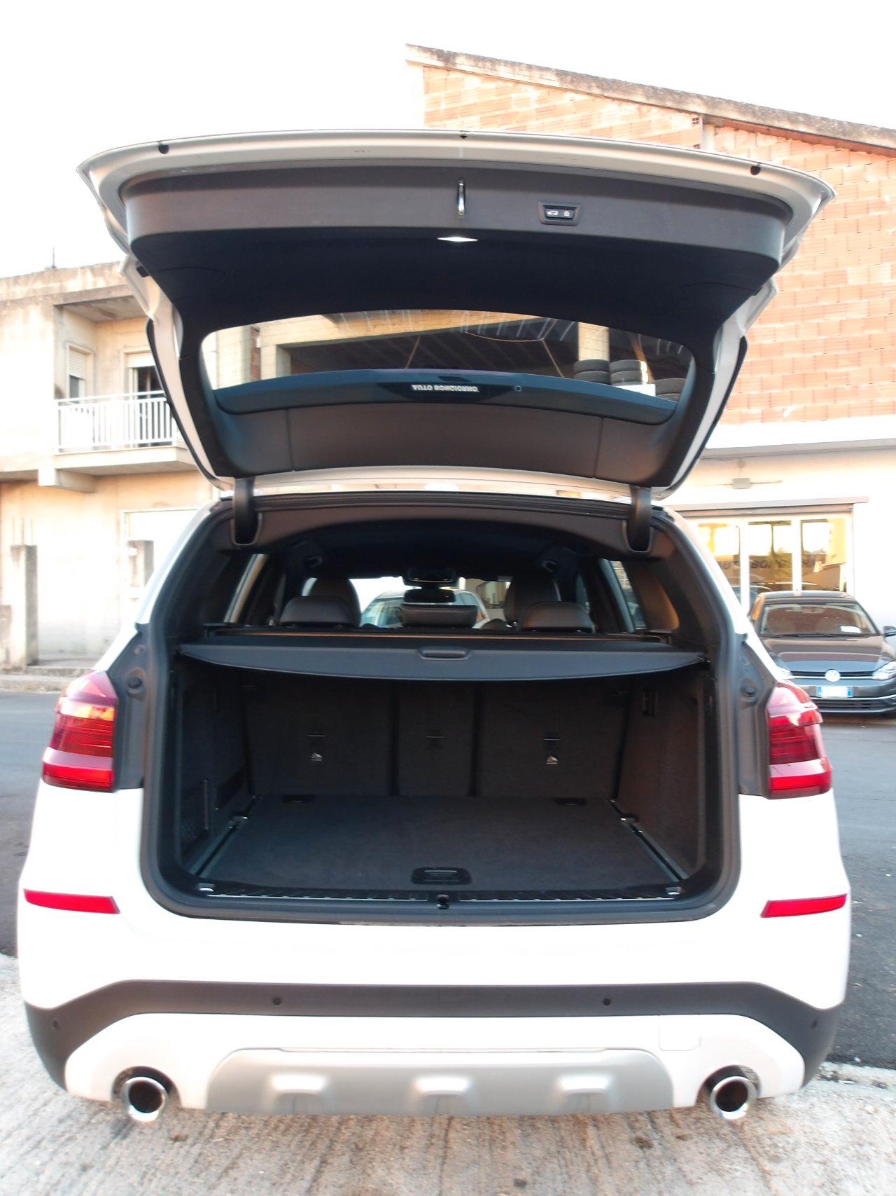 BMW X3 xdrive20d mhev 48V xLine auto
