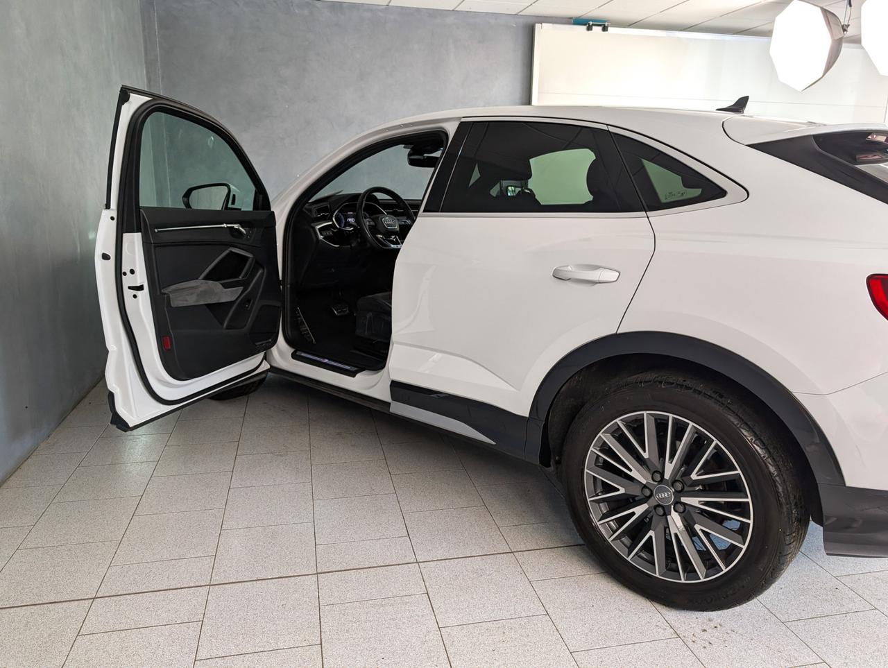 Audi Q3 45 TFSI quattro S-tronic S line