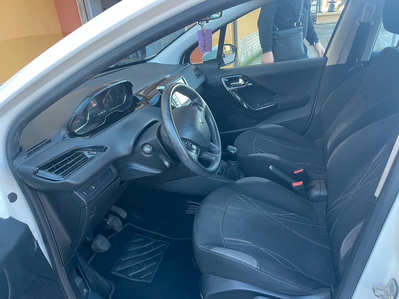 Peugeot 208 1.2 VTi 82 CV 5 porte Active