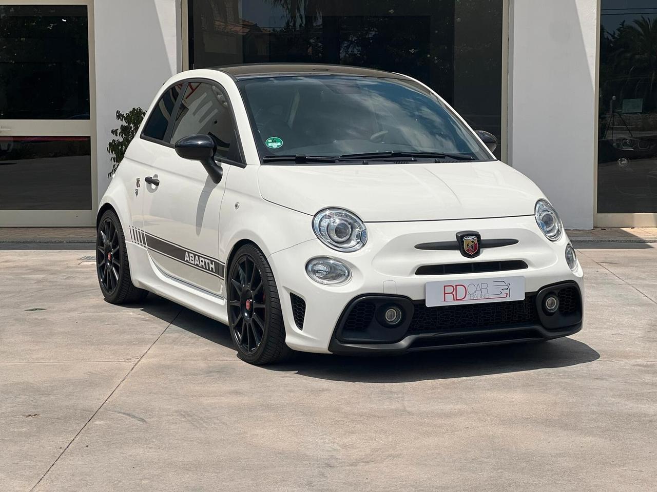 Abarth 595 1.4 Turbo T-Jet 180 CV Esseesse