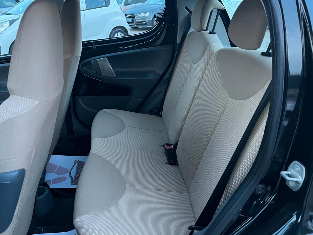 Peugeot 107 1.0 5p. Sweet Years TAGLIANDATA