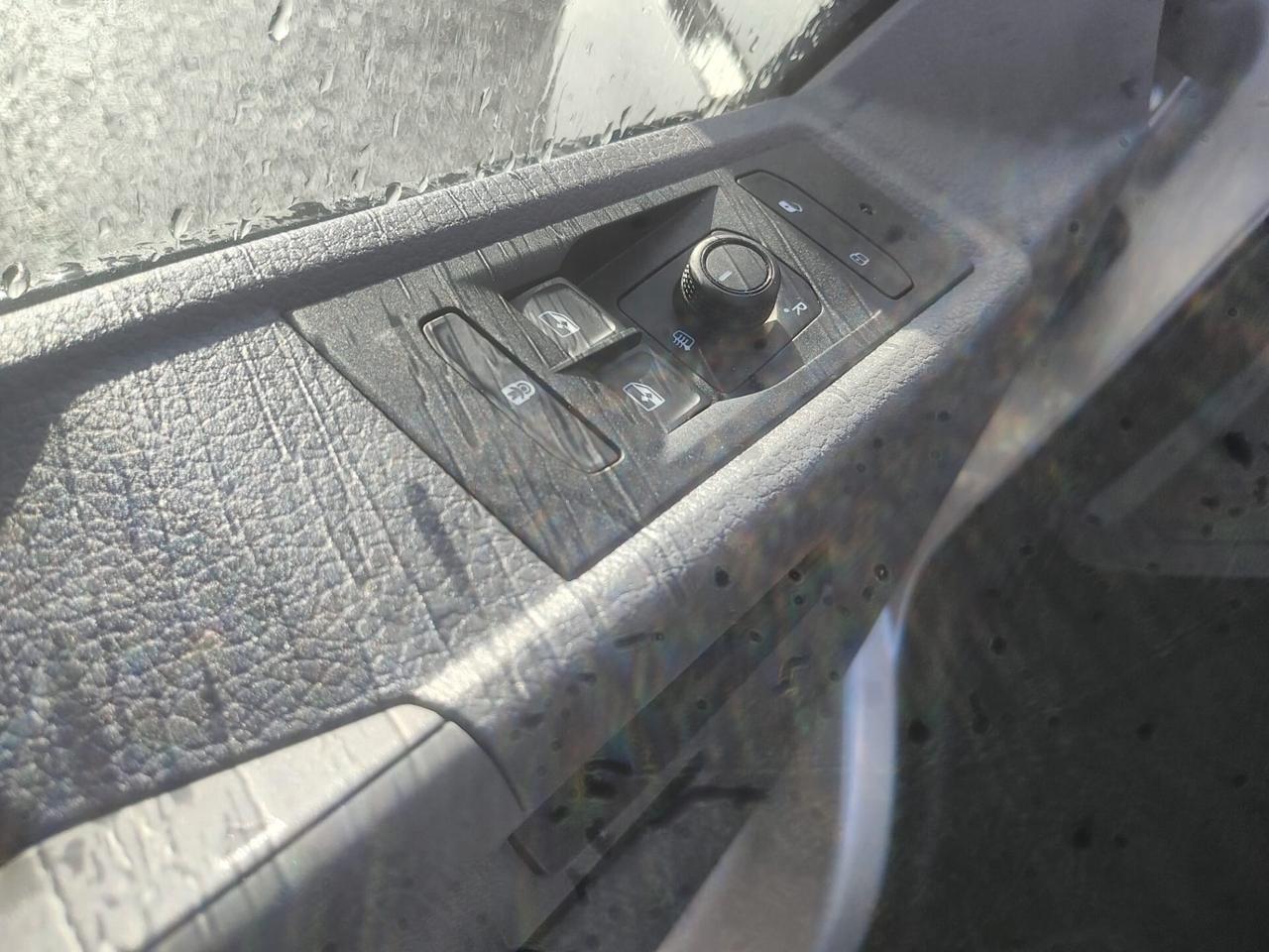 Volkswagen Transporter 2.0 TDI 110CV PC Kombi Business