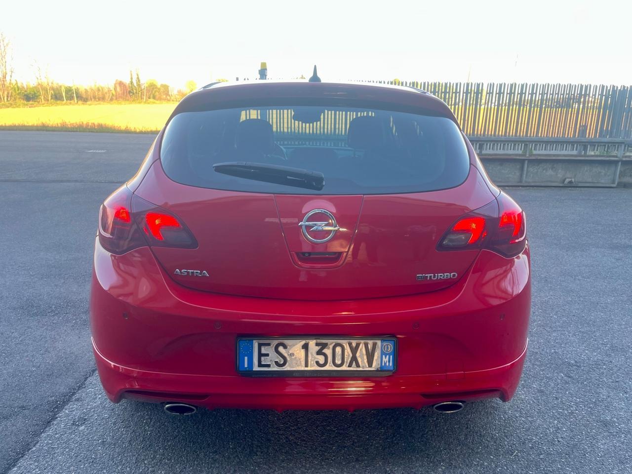 Opel Astra 2.0 BiTurbo CDTI 195CV S&S 5 porte