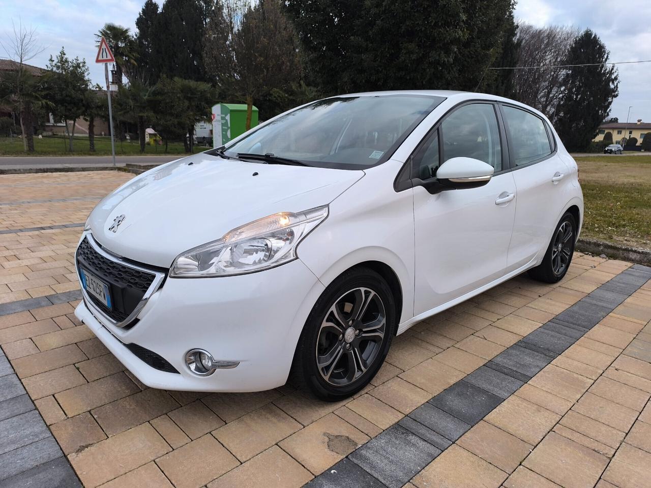 Peugeot 208 1.4 VTi 95 CV 5p. GPL Allure neopatentati