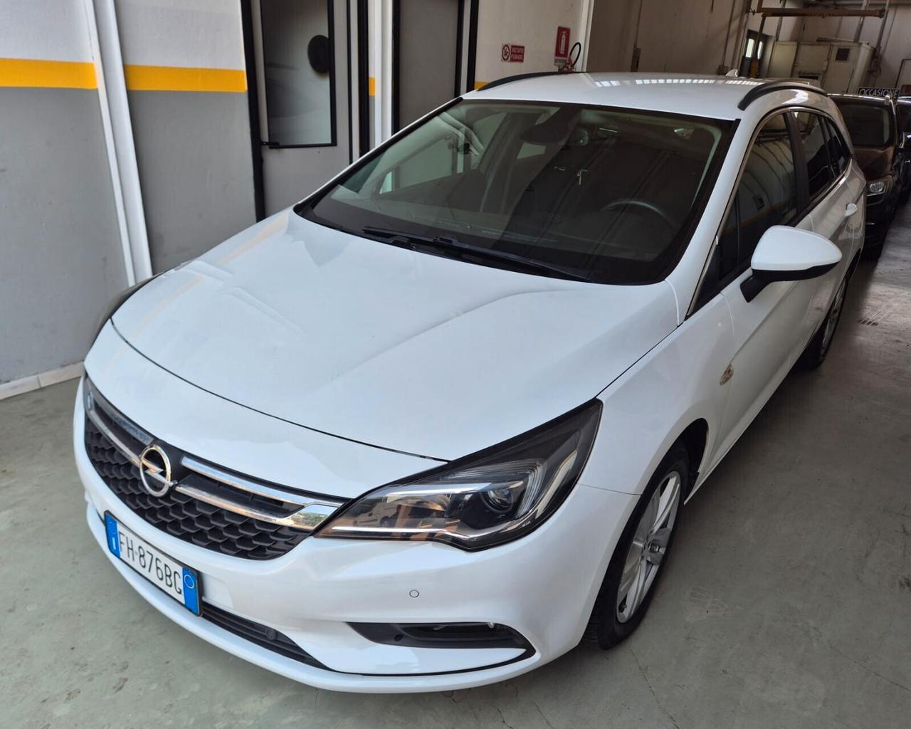 Opel Astra 1.6 CDTi 110CV Start&Stop Sports Tourer Business