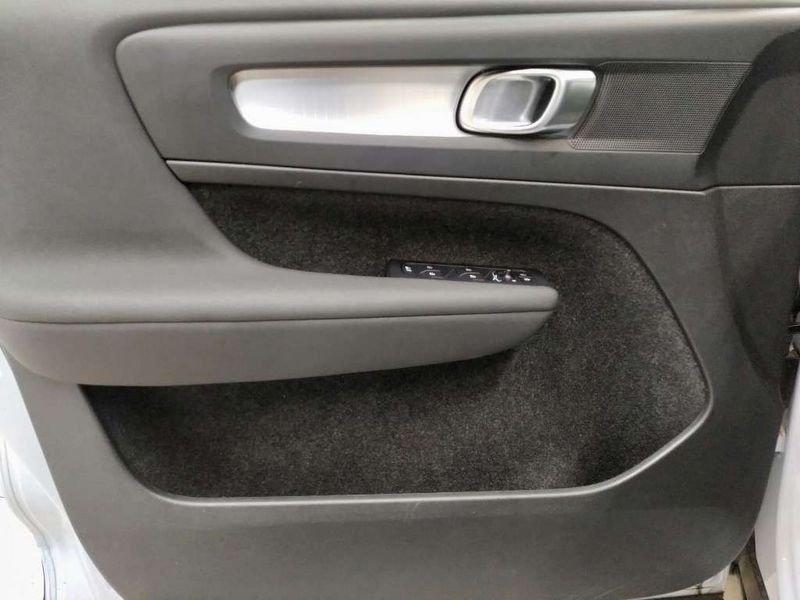 Volvo XC40 2.0 b3 Core auto