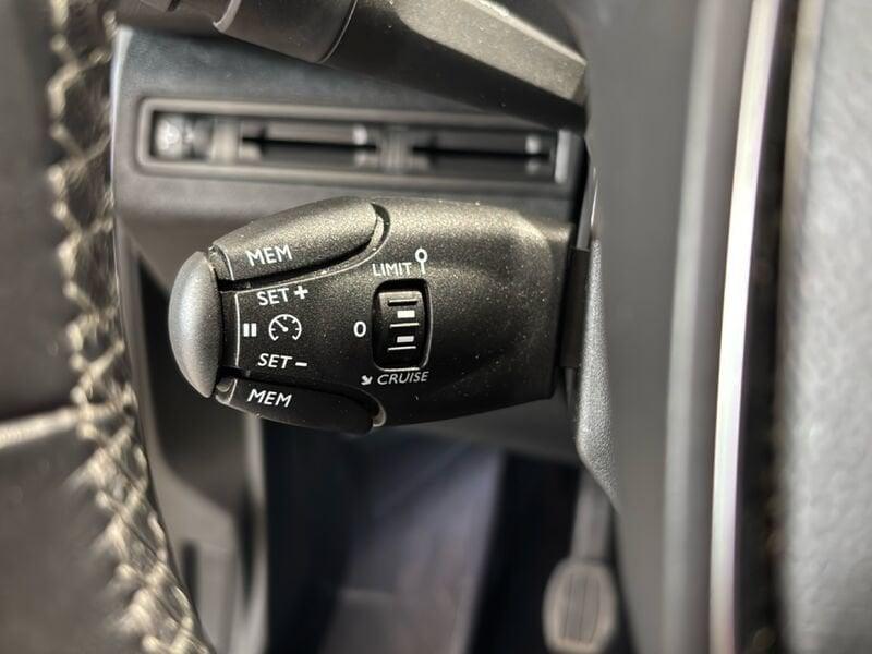 Peugeot 3008 3008 1.5 bluehdi 130cv Cambio Manuale