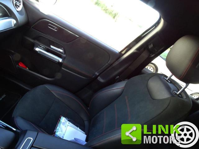 MERCEDES-BENZ GLB 180 d Automatic Premium BLACK PACK *UNIPRO*