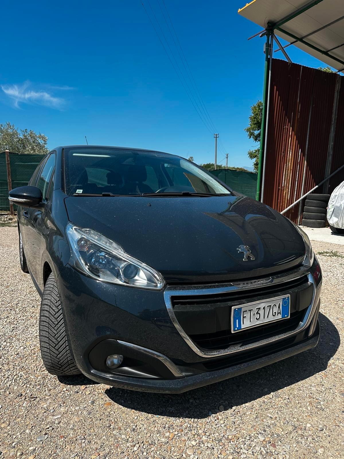 Peugeot 208 Allure