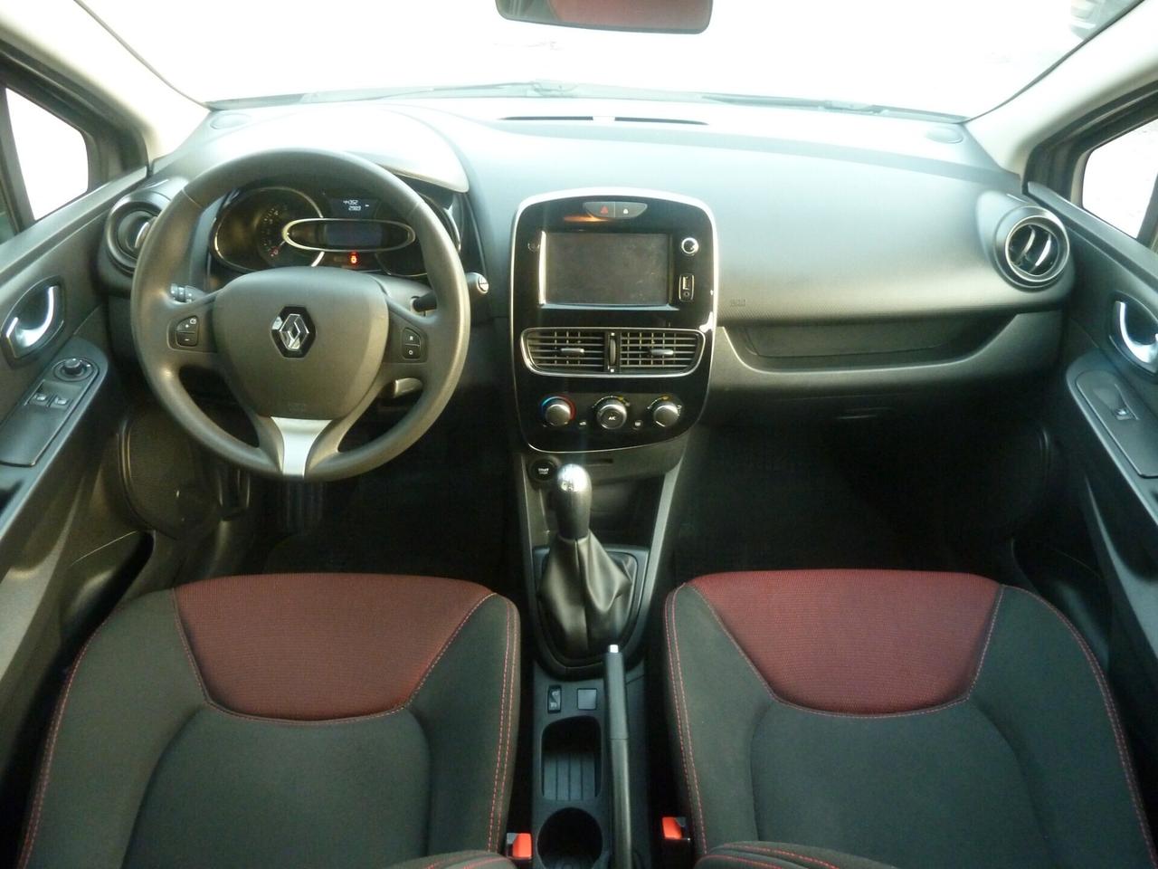 Renault Clio 1.2 75 CV 5 porte Ok Neopatentati