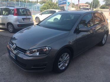 Volkswagen golf1.6 TDI 5p. Comfortline BlueMotion tagliandata con garanzia 12 mesi ! distribuzione fatta a km 203000!