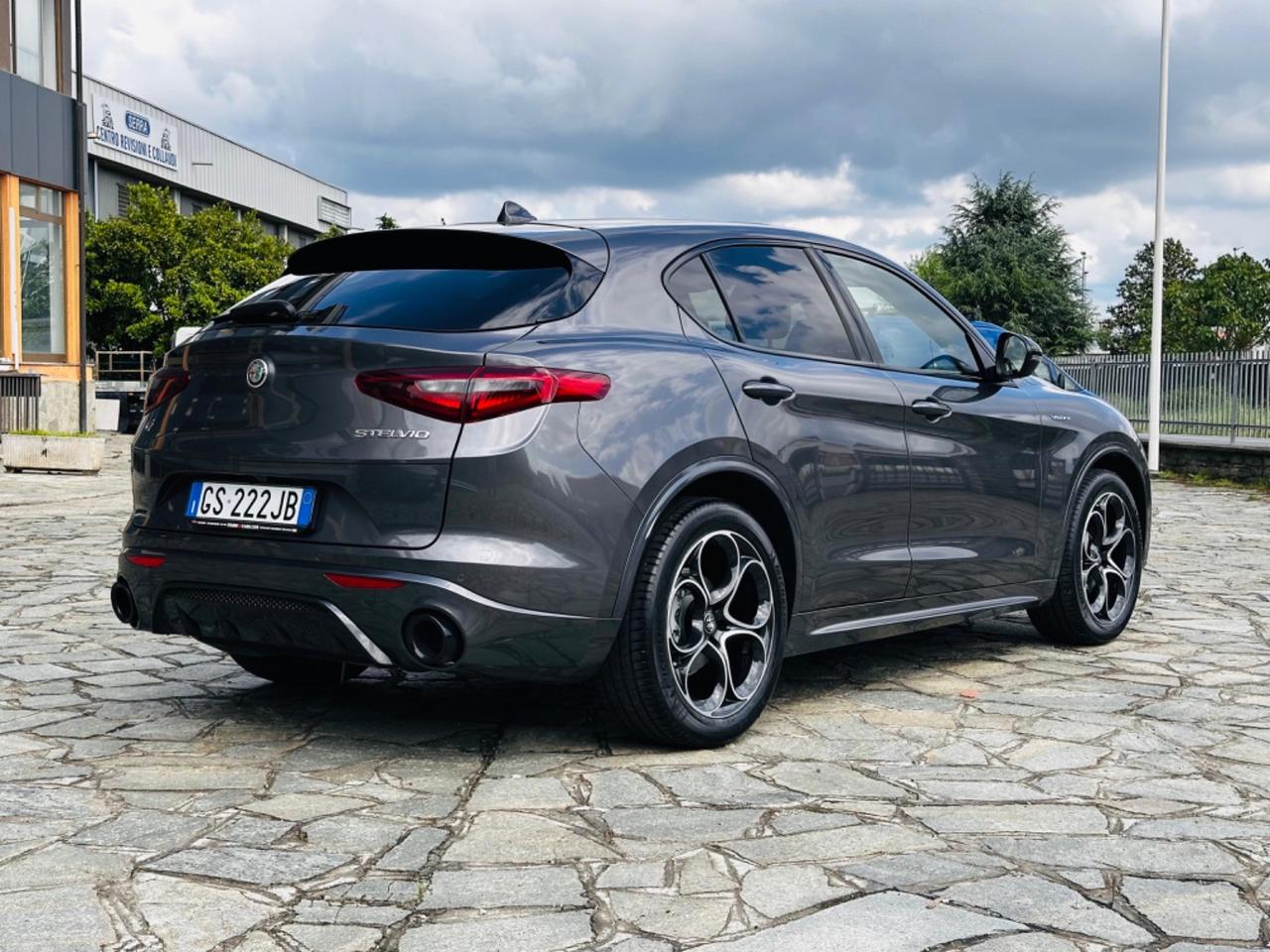 Alfa Romeo Stelvio 2.2 Turbodiesel 210 CV AT8 Q4 Veloce
