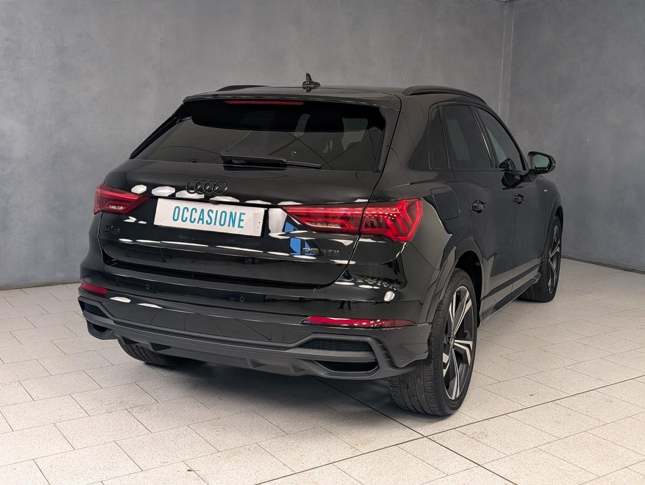 Audi Q3 35 TDI S Line Edition