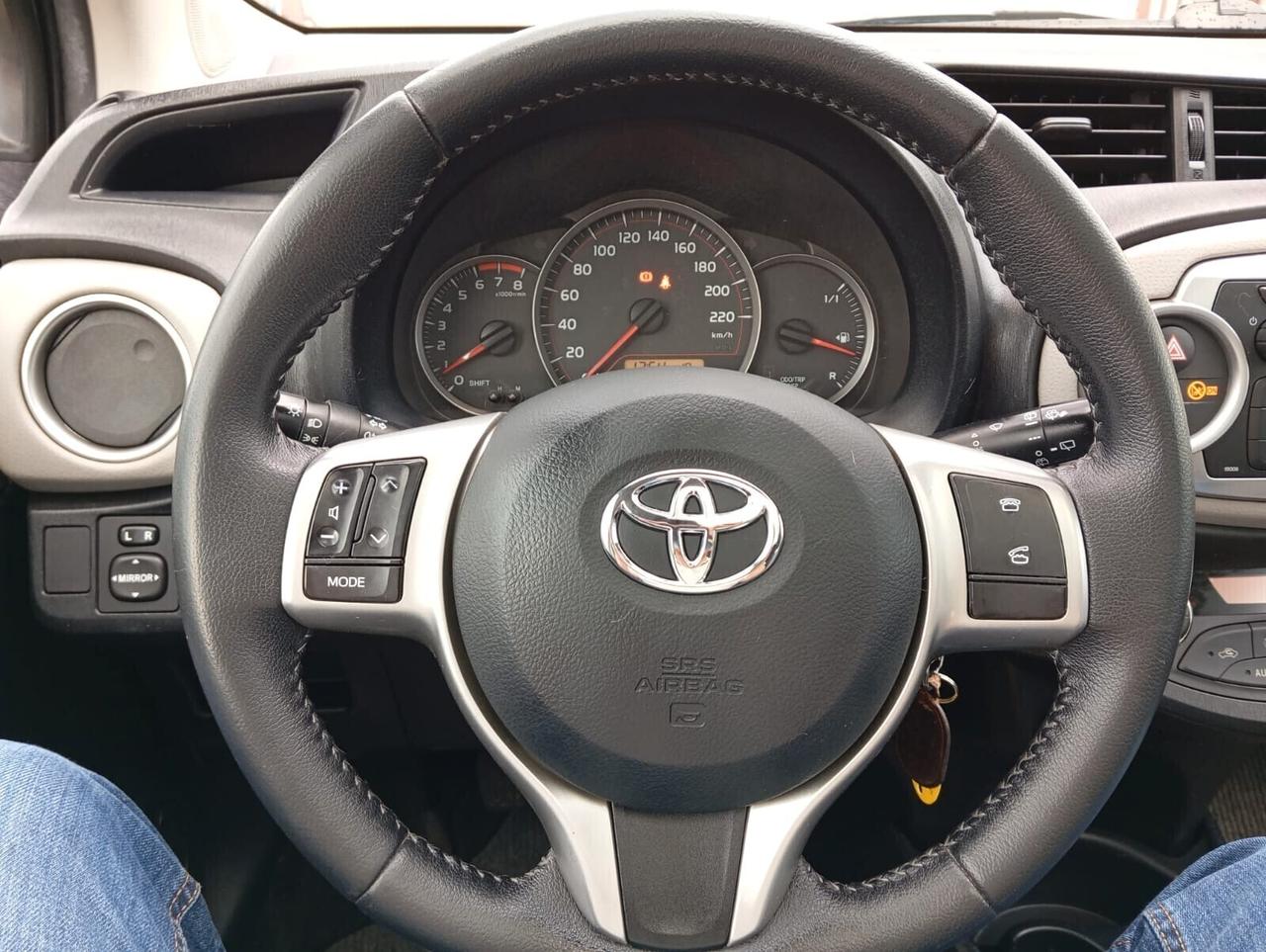 Yaris 1.3 5 porte Lounge "KM CERTIFICATI"