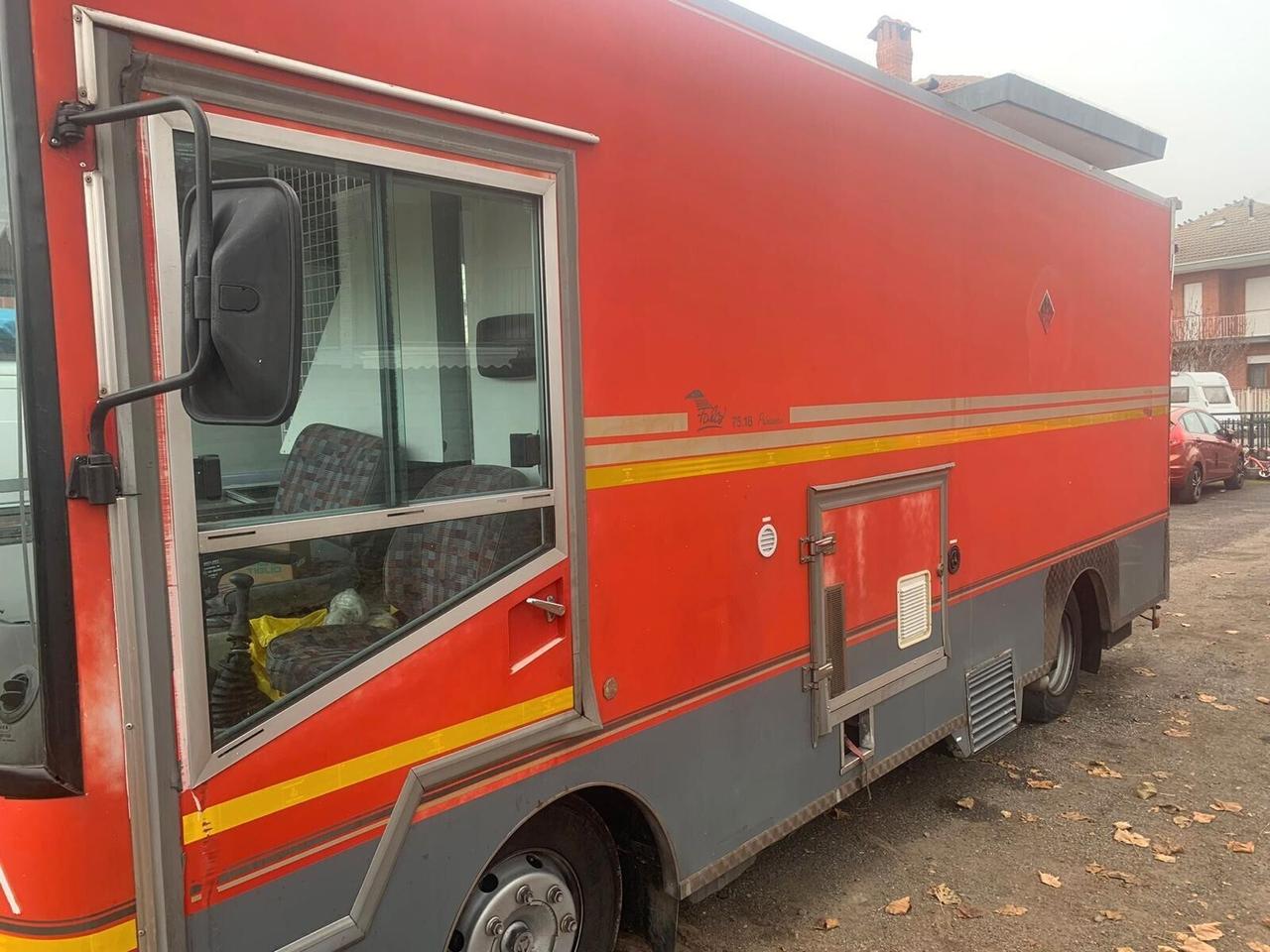 FOOD TRUCK