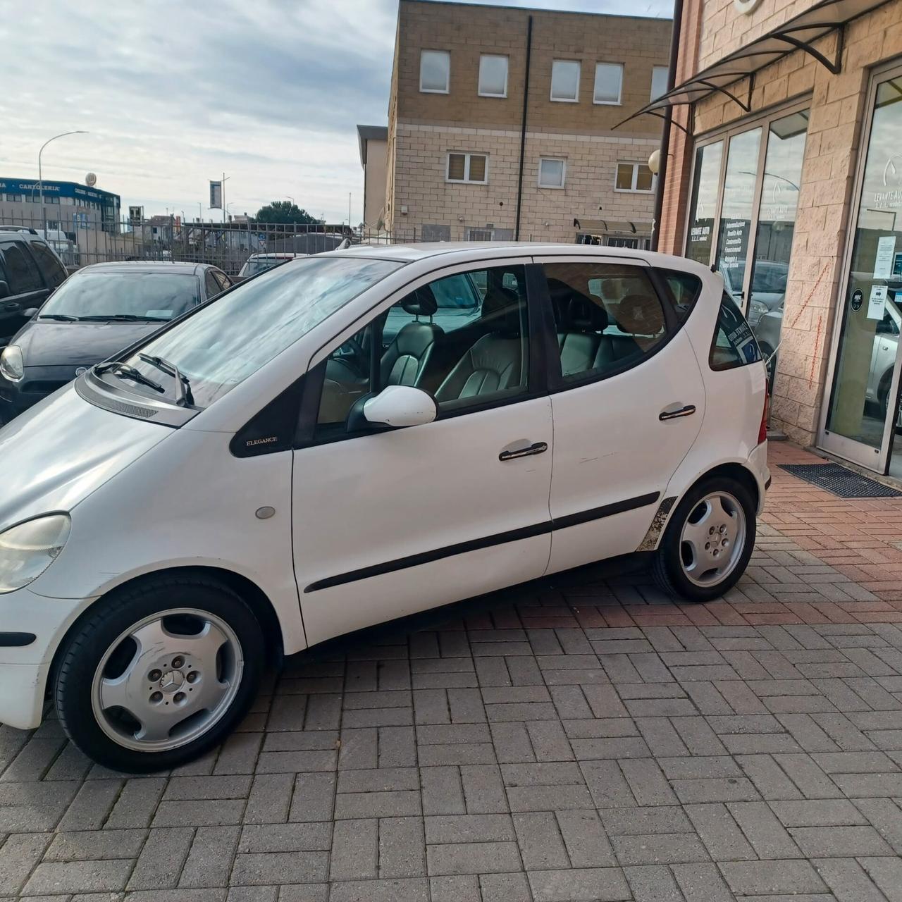 TUTTO PERFETTAMENTE FUNZIONANTE CLASSE A 1.9