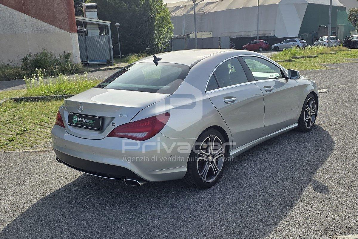 MERCEDES CLA 220 d Automatic Premium Dark Night