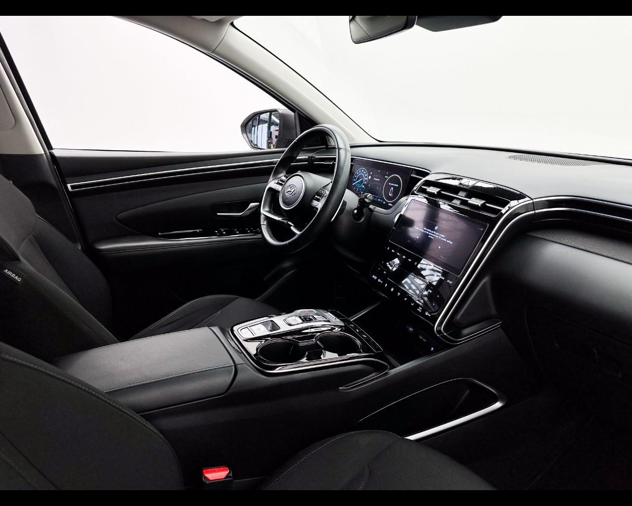 HYUNDAI TUCSON PE 1.6HEV AT 4WD EXELLENCE