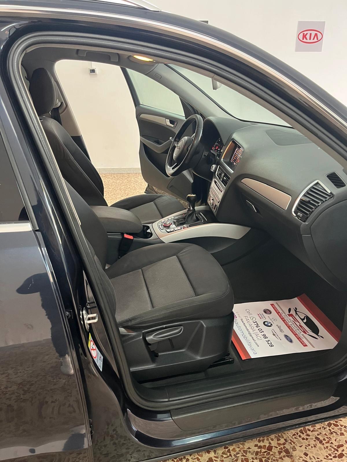 Audi Q5 2.0 TDI 150 CV clean diesel Business