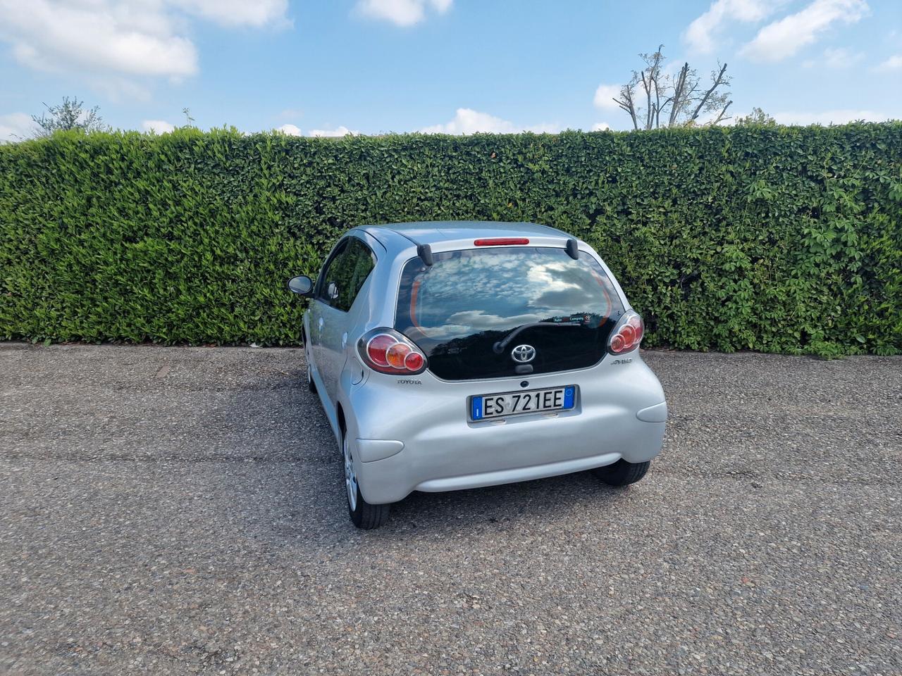 Toyota Aygo 1.0 69cv 5p 77000km