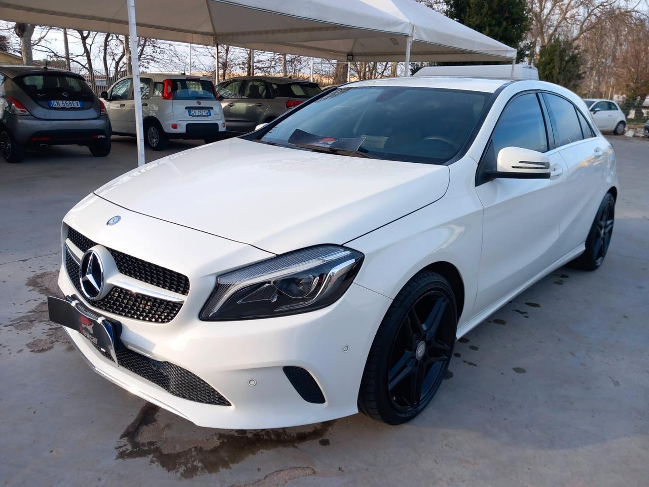 Mercedes-benz A 180 d Sport tenuta in maniera maniacale r 18 led pelle