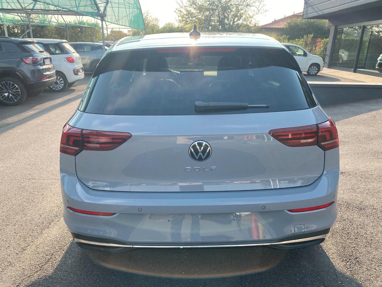 Volkswagen Golf 1.5 TSI 116 CV LIFE GOAL, WINTER PACK, FARI LED, CARPLAY, LUCI AMBIENTE