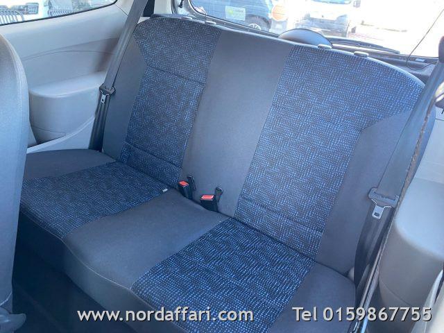 RENAULT Twingo 1.2 8V Le Iene NEOPATENTATI