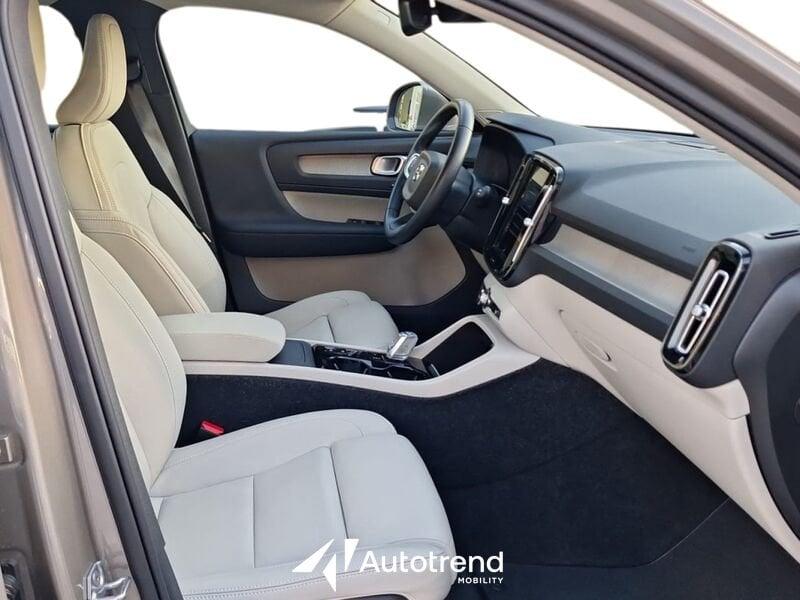 Volvo XC40 T3 163 CV Automatica NAVI LED Inscription