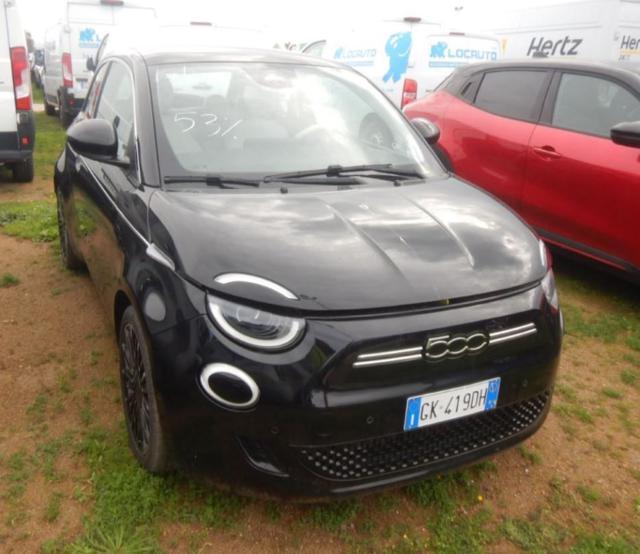 FIAT 500e Berlina 42 kWh La Prima 320 Km autonomia