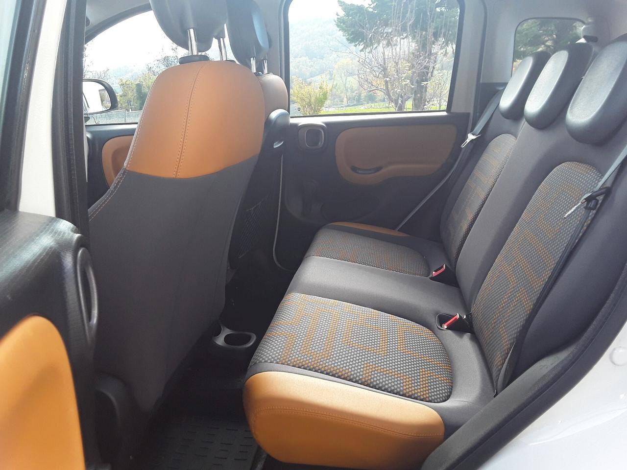 Fiat Panda 1.3 MJT 16V DPF 4x4 Climbing