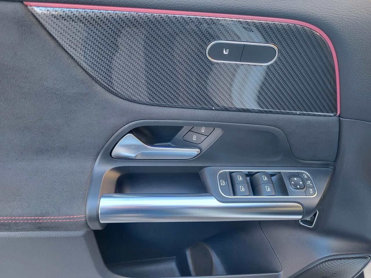 Mercedes Gla 200 d Automatic Premium+Fari Multibeam+Luci Ambiente..