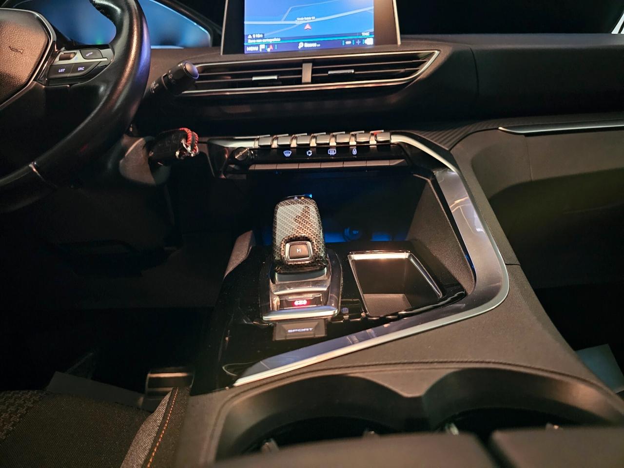 Peugeot 3008 BlueHDi 130 S&S EAT8 Business