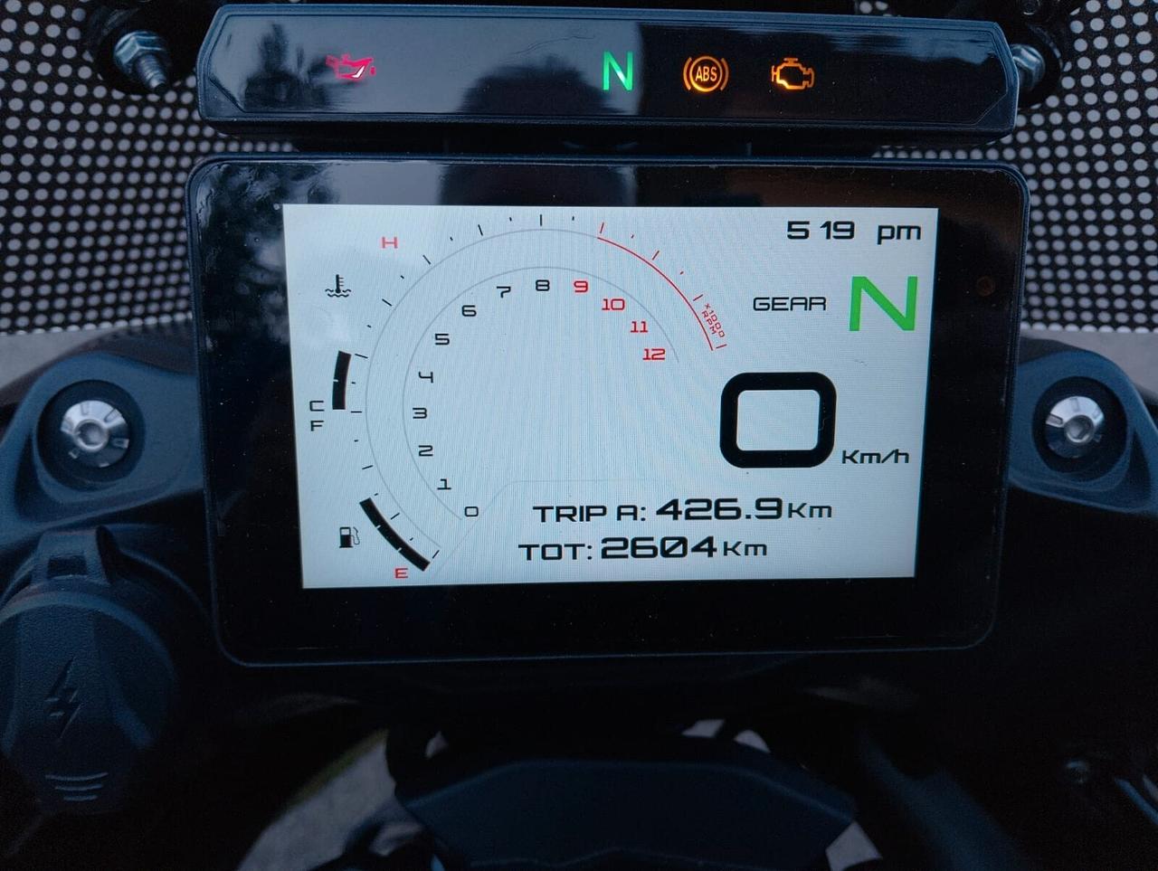 Benelli TRK 702 + TRIS DI VALIGE