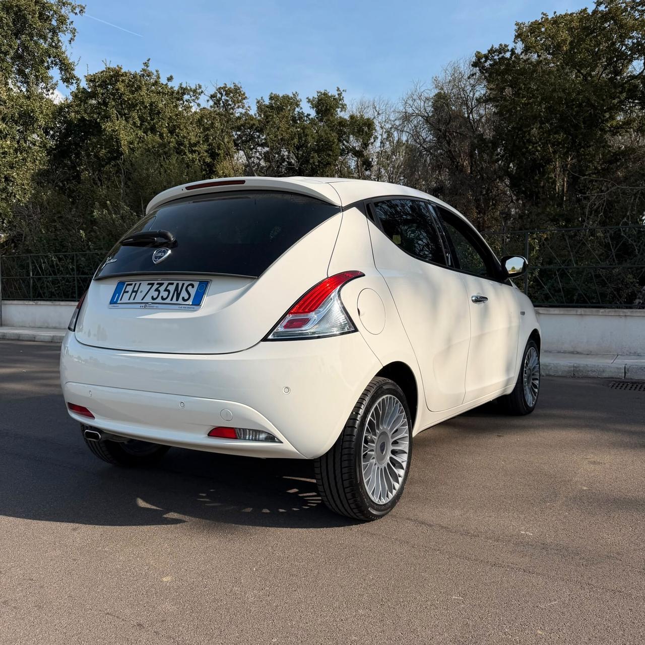 Lancia Ypsilon 1.3 MJT 16V 95 CV 5 porte S&S Gold