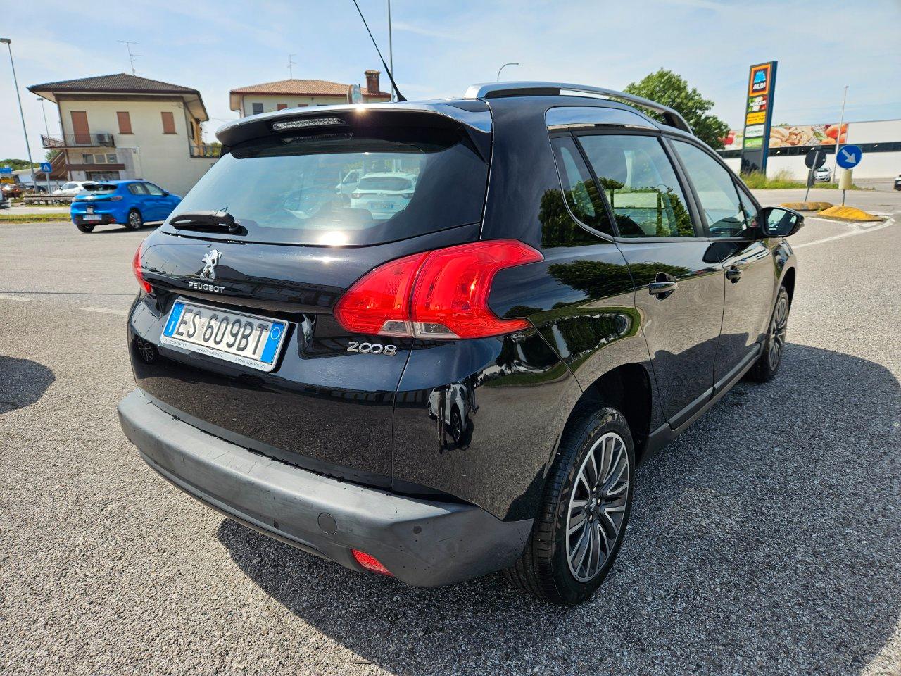 Peugeot 2008 2008 1.4 hdi 8v Active 68cv