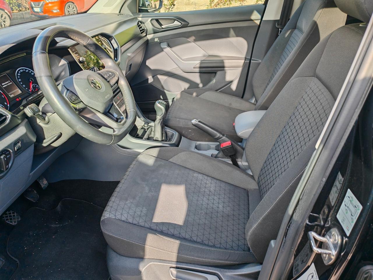 Volkswagen T-Cross SOLO 32.000KM incidentata