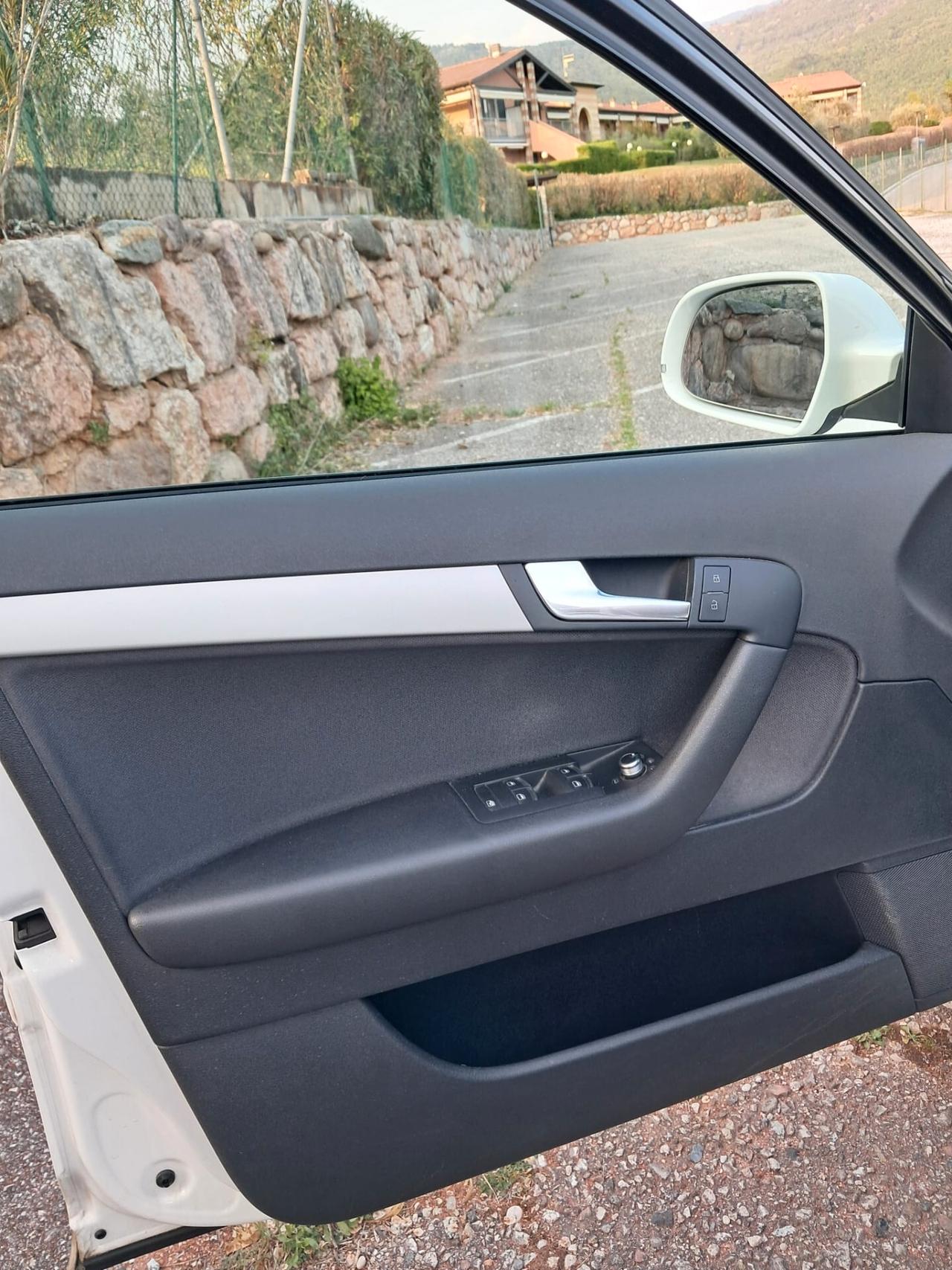 Audi A3 1.6 TDI 105 CV CR Ambition