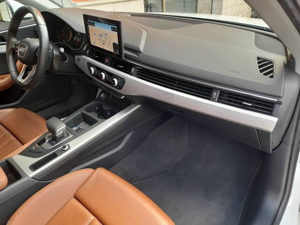 AUDI A4 SW 2.0 TDI S-TRONIC