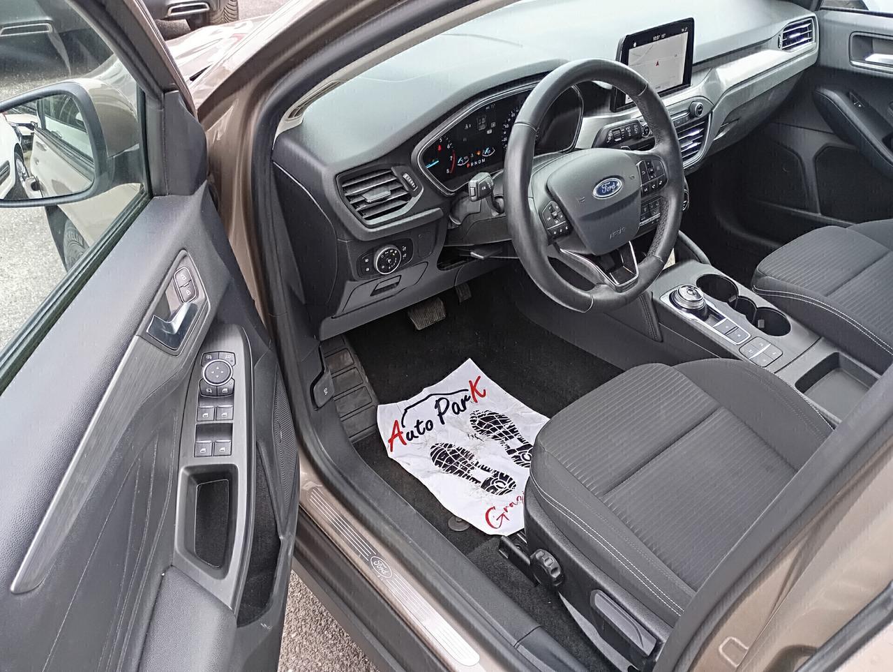 Ford Focus 5P 1.0 EcoBoost 125CV Titanium Aut.