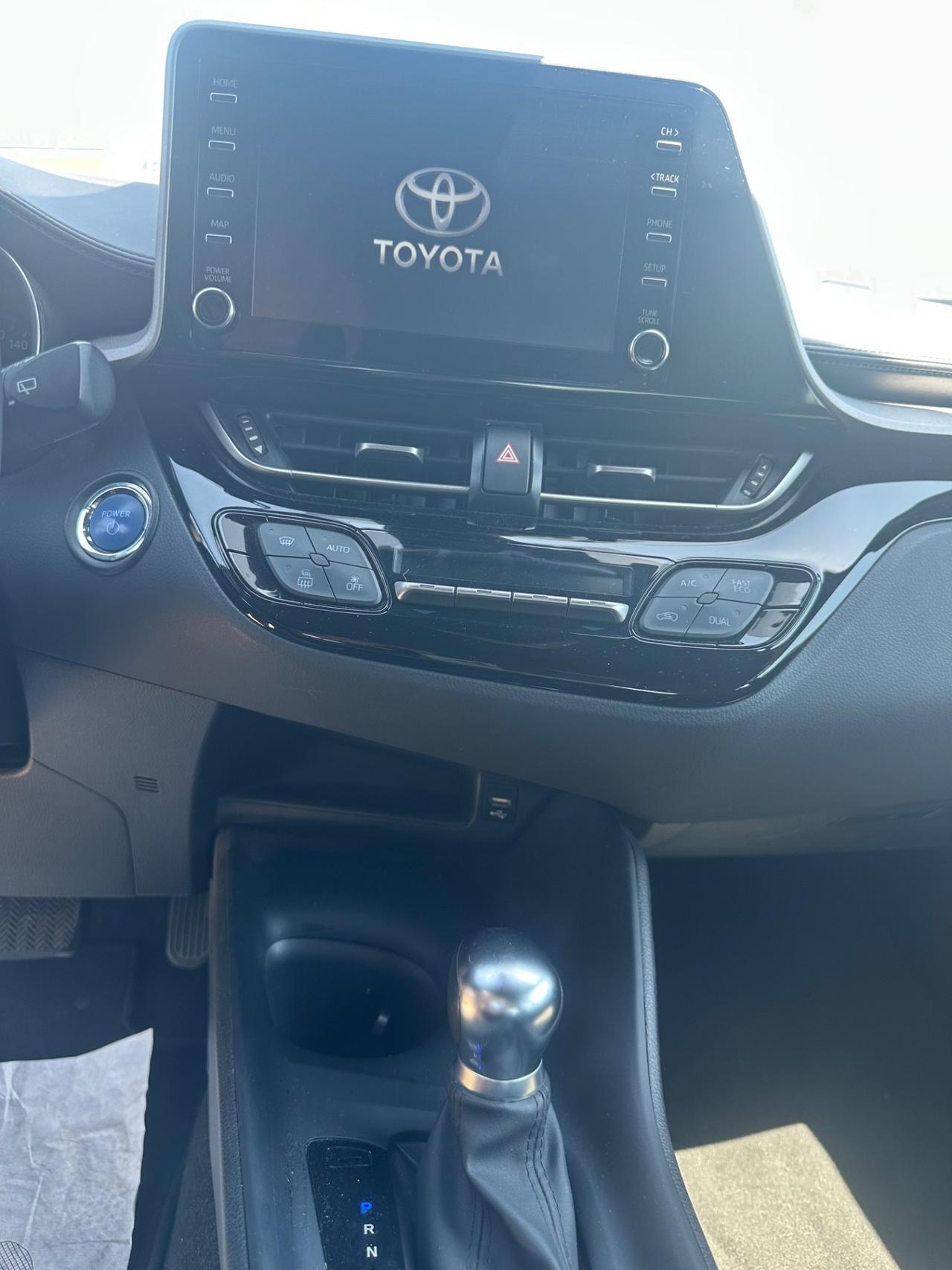 Toyota C-HR 1.8 Hybrid E-CVT Business