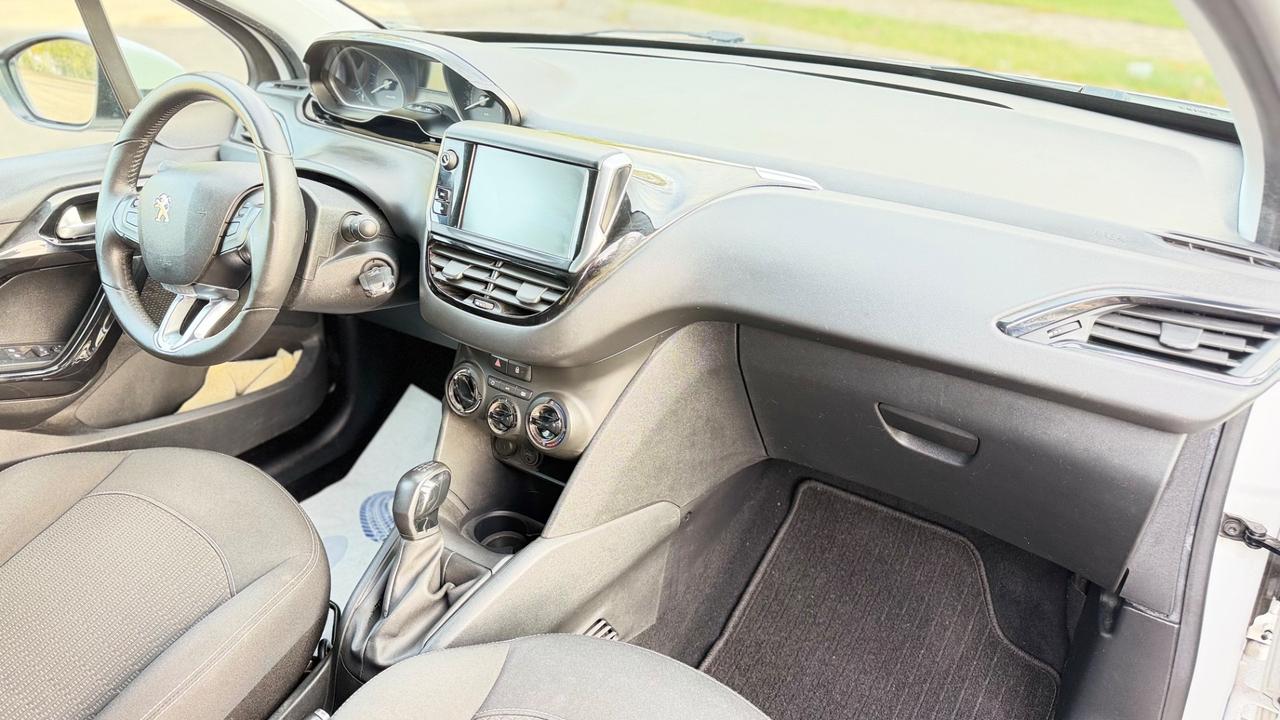 Peugeot 208 BlueHDi 75 5 porte Allure