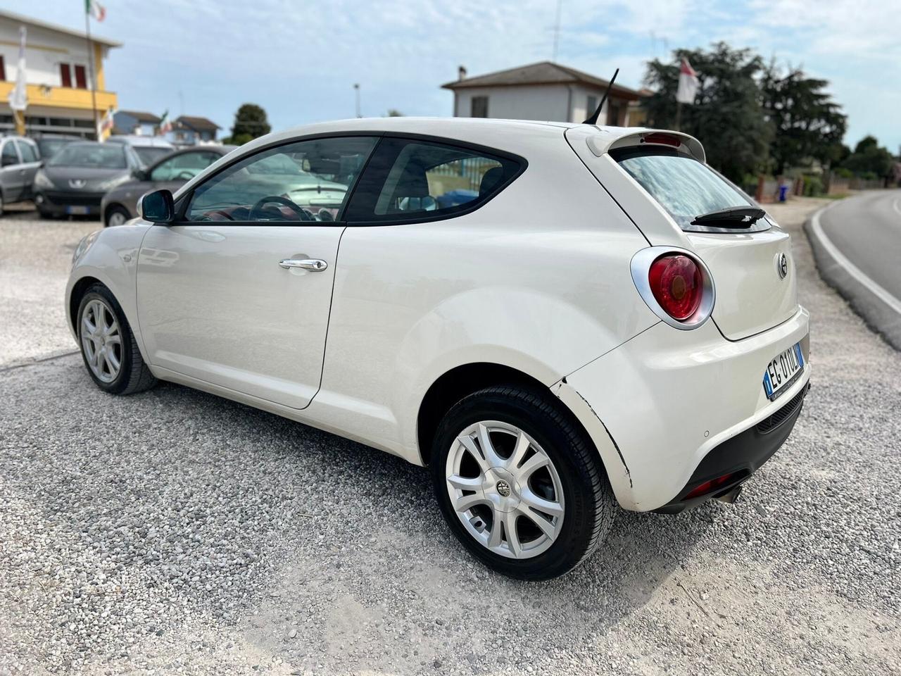 Alfa Romeo MiTo 1.3 JTDm-2 95 CV S&S Distinctive Sport Pack