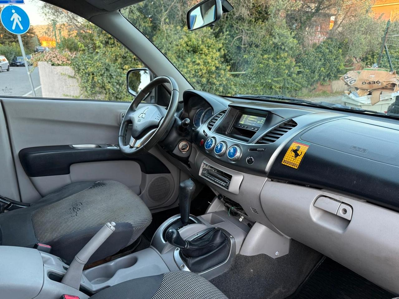 Mitsubishi L200 2.5 DI-D/136CV Club Cab Invite