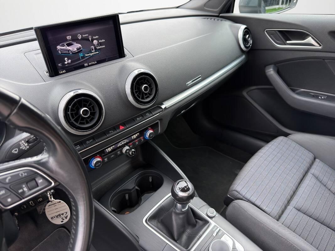 Audi A3 Cabrio 1.6 tdi Sport 116cv