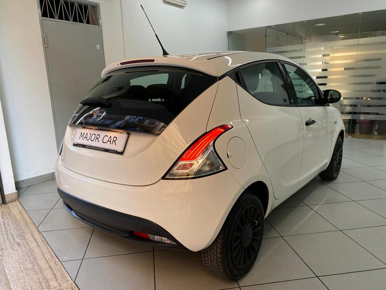 Lancia Ypsilon 1.2 B/Gpl 5 porte 69 CV Ecochic